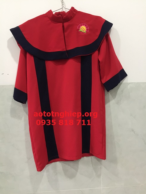 Áo tốt nghiệp TT anh ngữ 09